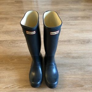 Hunter Original Tall Rain Boot in Navy